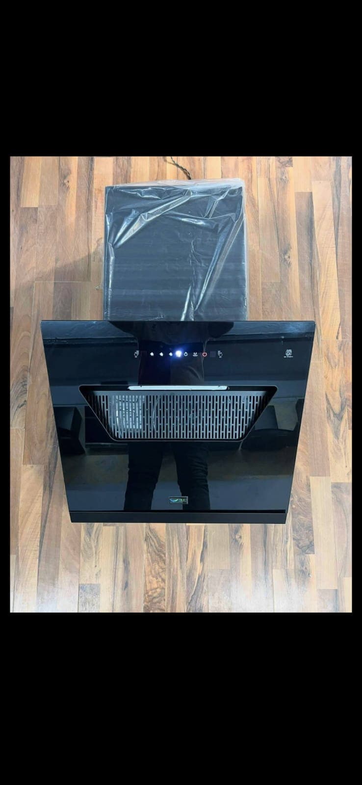 Smart 75cm kitchen hood with voice sensor, touch control, and auto-clean function